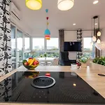 River Tower 14th Floor Luxury, Kler Design, And Nature View Apartment *