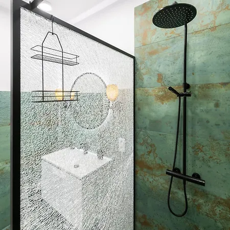 River Tower Апартаменти *