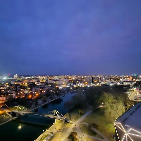 River Tower 14th Floor Luxury, Kler Design, And Nature View Apartment *