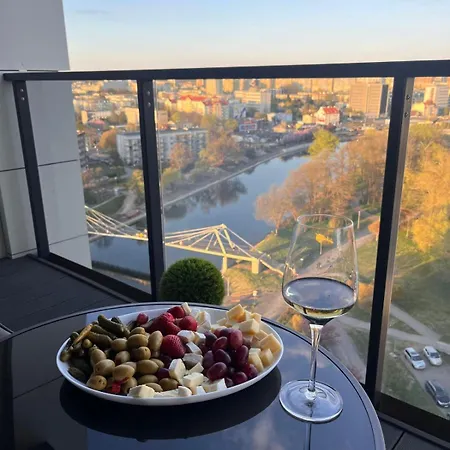River Tower 14th Floor Luxury, Kler Design, And Nature View 公寓